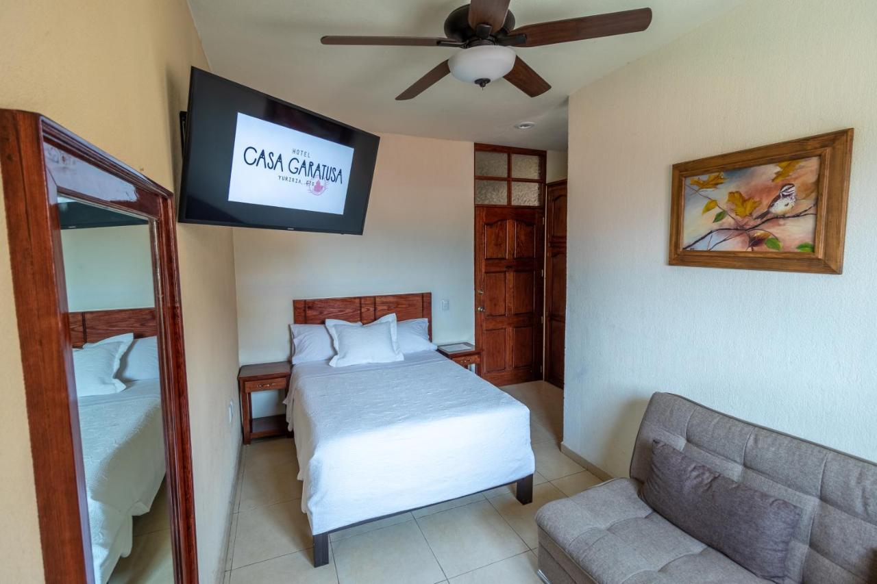 Hotel Casa Garatusa Yuriria Exterior photo